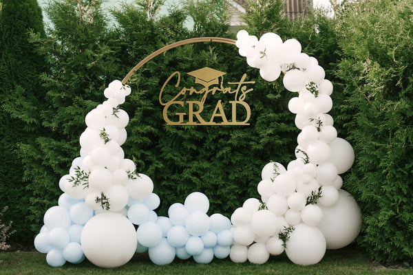 Congrats Grad Modern Script Graduation Sign